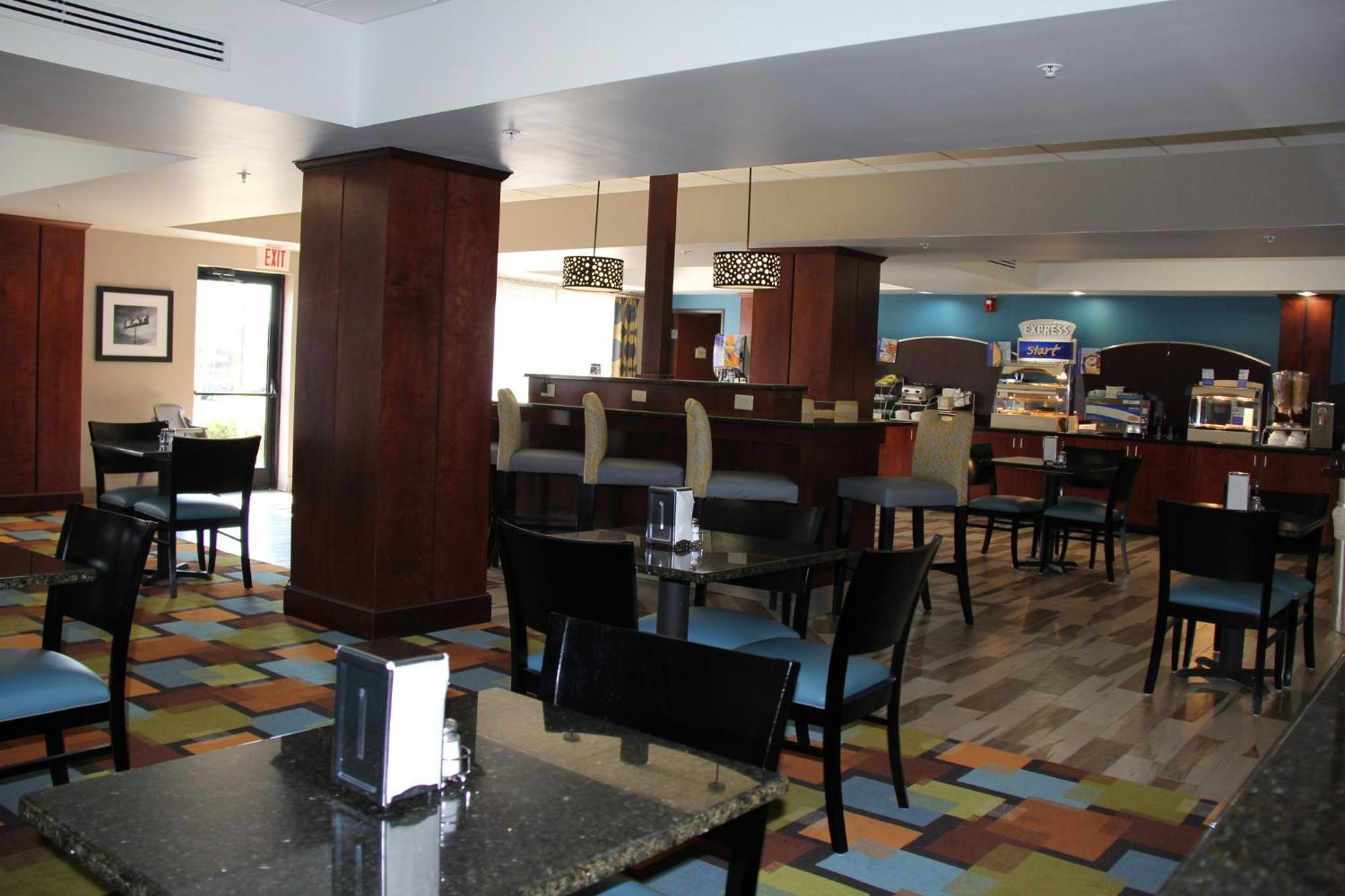 Holiday Inn Express & Suites Roanoke Rapids By Ihg Kültér fotó