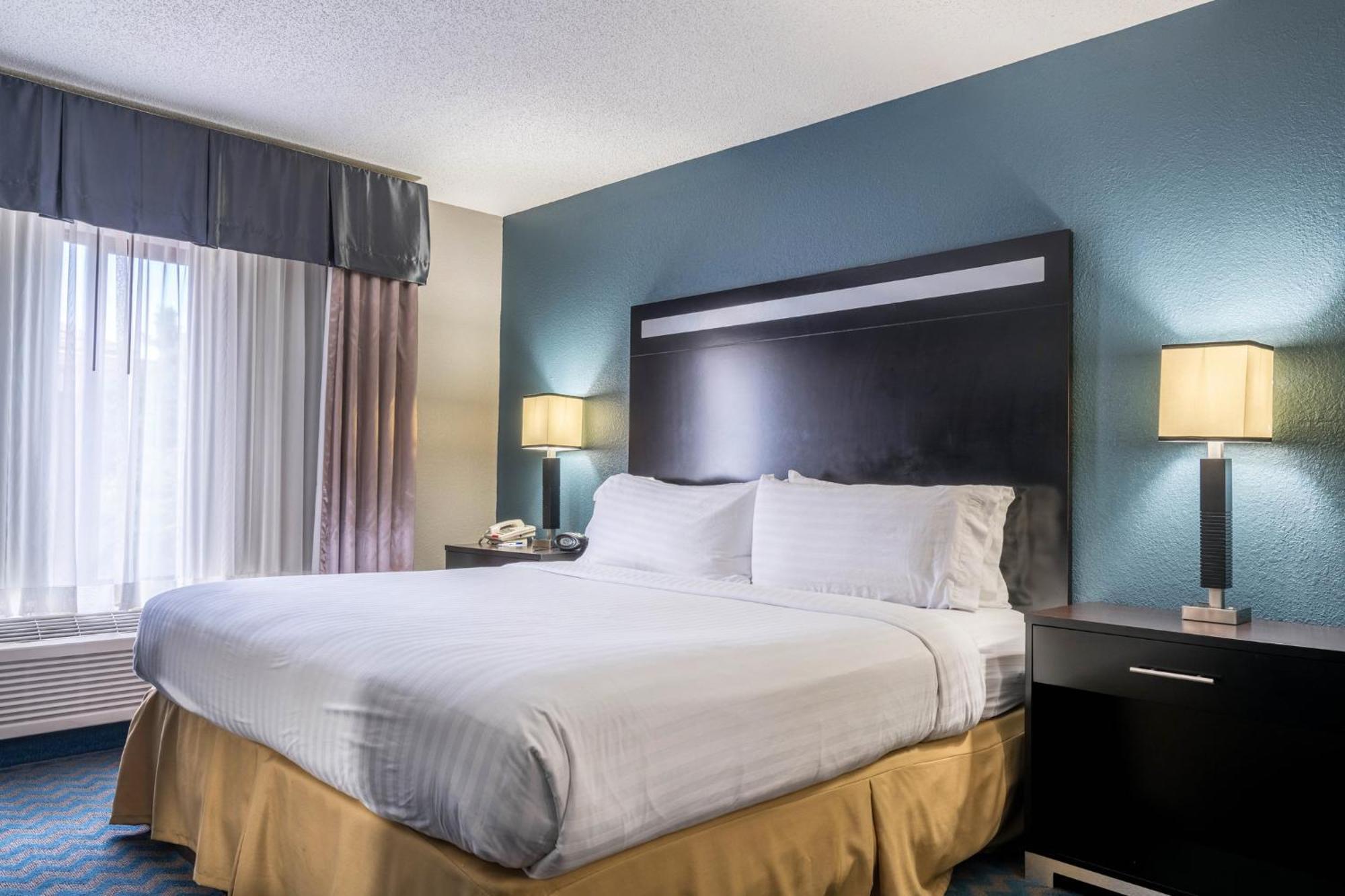 Holiday Inn Express & Suites Roanoke Rapids By Ihg Kültér fotó