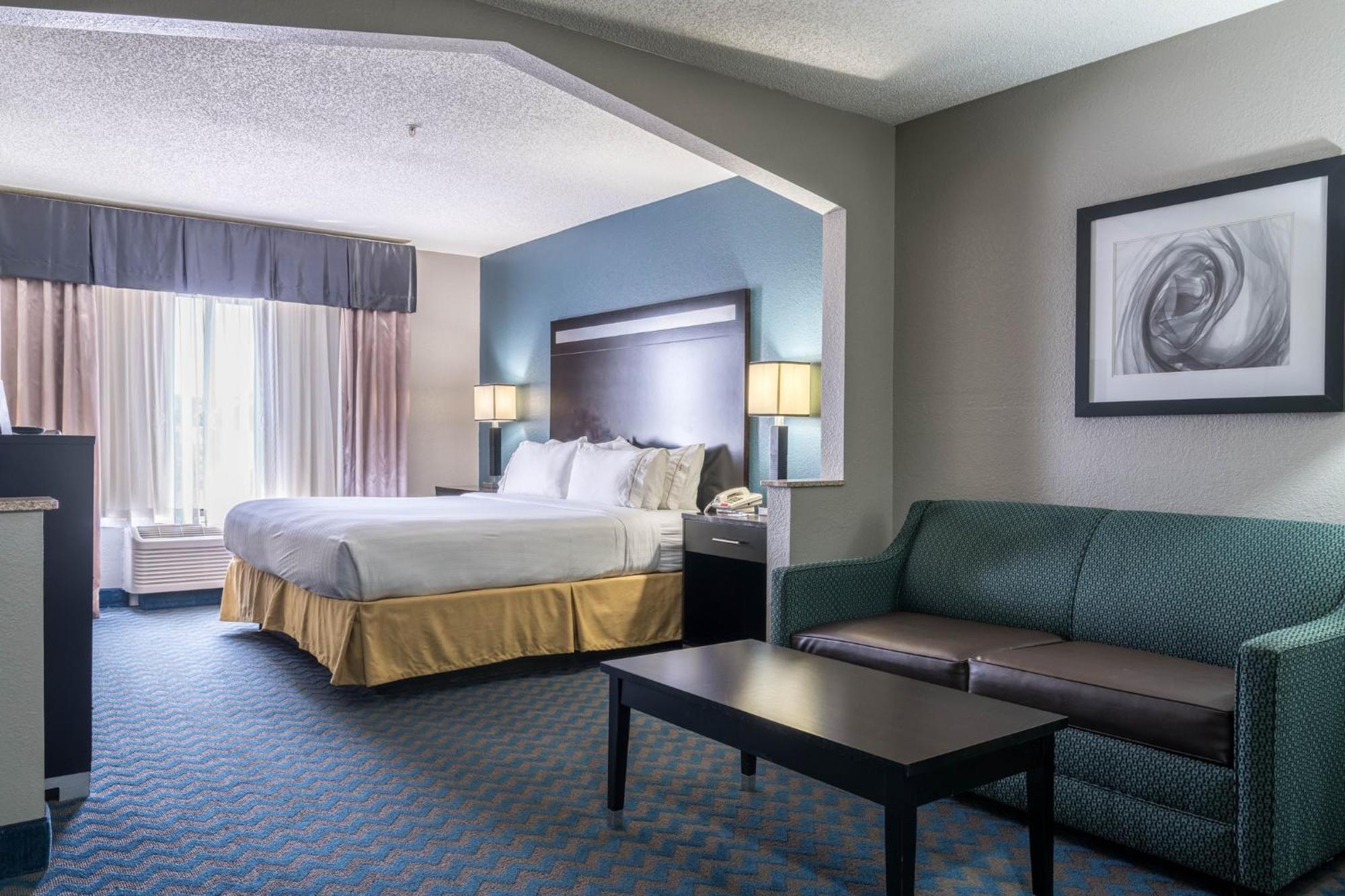 Holiday Inn Express & Suites Roanoke Rapids By Ihg Kültér fotó